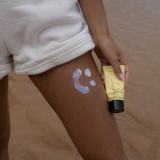 Grown Alchemist Natural Hydrating Sunscreen, Broad Spectrum SPF30 - Натуральний зволожуючий сонцезахисний крем SPF30, 50 мл