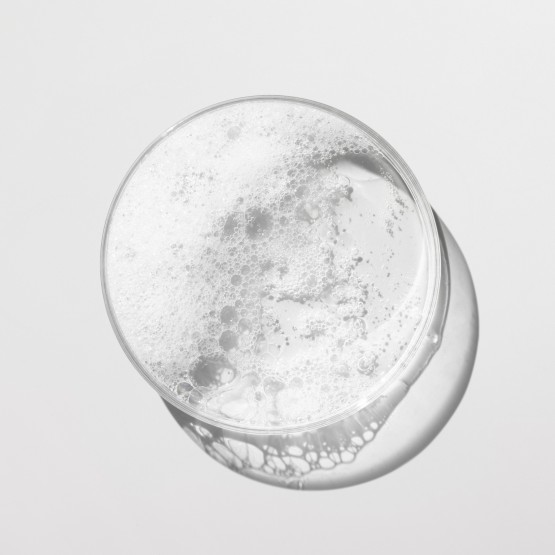 Grown Alchemist Gentle Gel Facial Cleanser - М'який очисний гель для обличчя Лист Герані, Бергамот, Пуп’янки Троянди, 50 мл