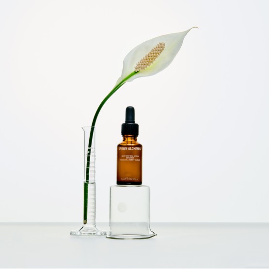Grown Alchemist Skin Renewal Serum - Відновлююча сироватка для обличчя Ніацинамід, Ашваганда, Ехінацея, 25 мл