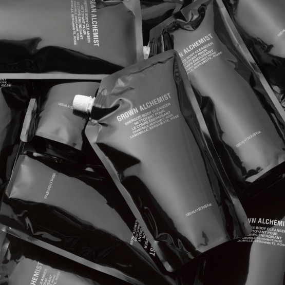 Grown Alchemist Energize Body Cleanser Refill - Енергізуючий Гель для тіла Ромашка, Бергамот, Троянда (рефіл-наповнювач), 1 л